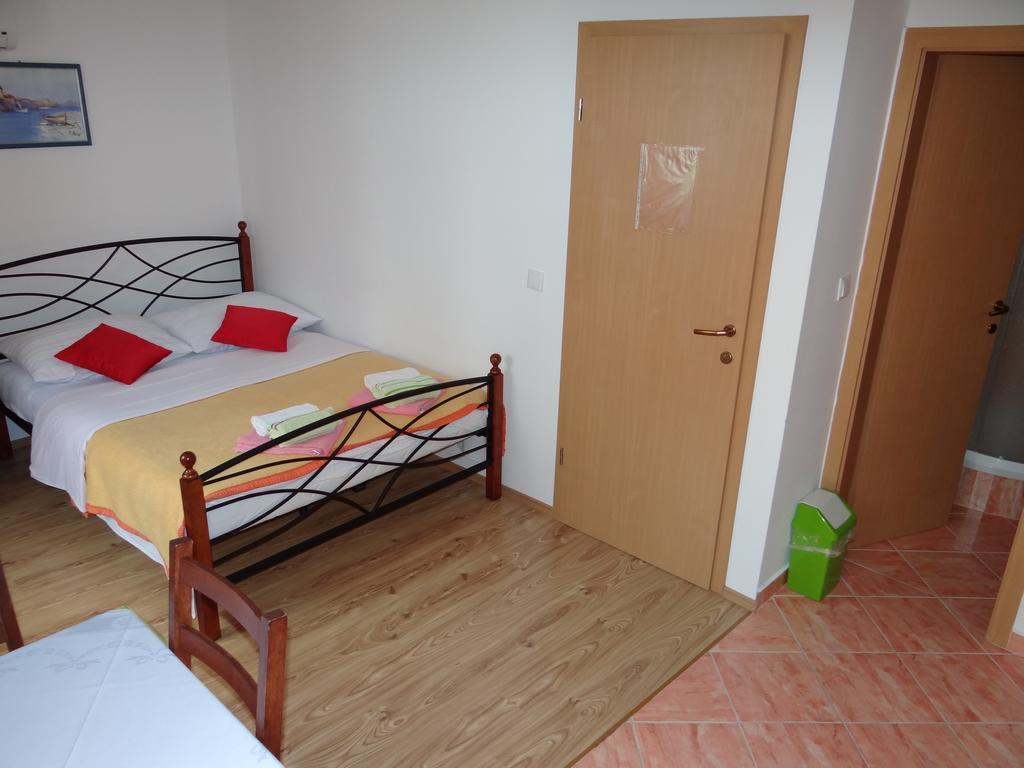 Apartments Sanja Baška Екстериор снимка