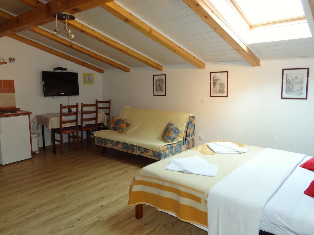 Apartments Sanja Baška Стая снимка