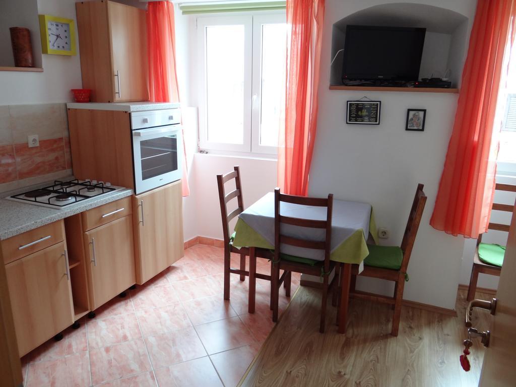 Apartments Sanja Baška Стая снимка